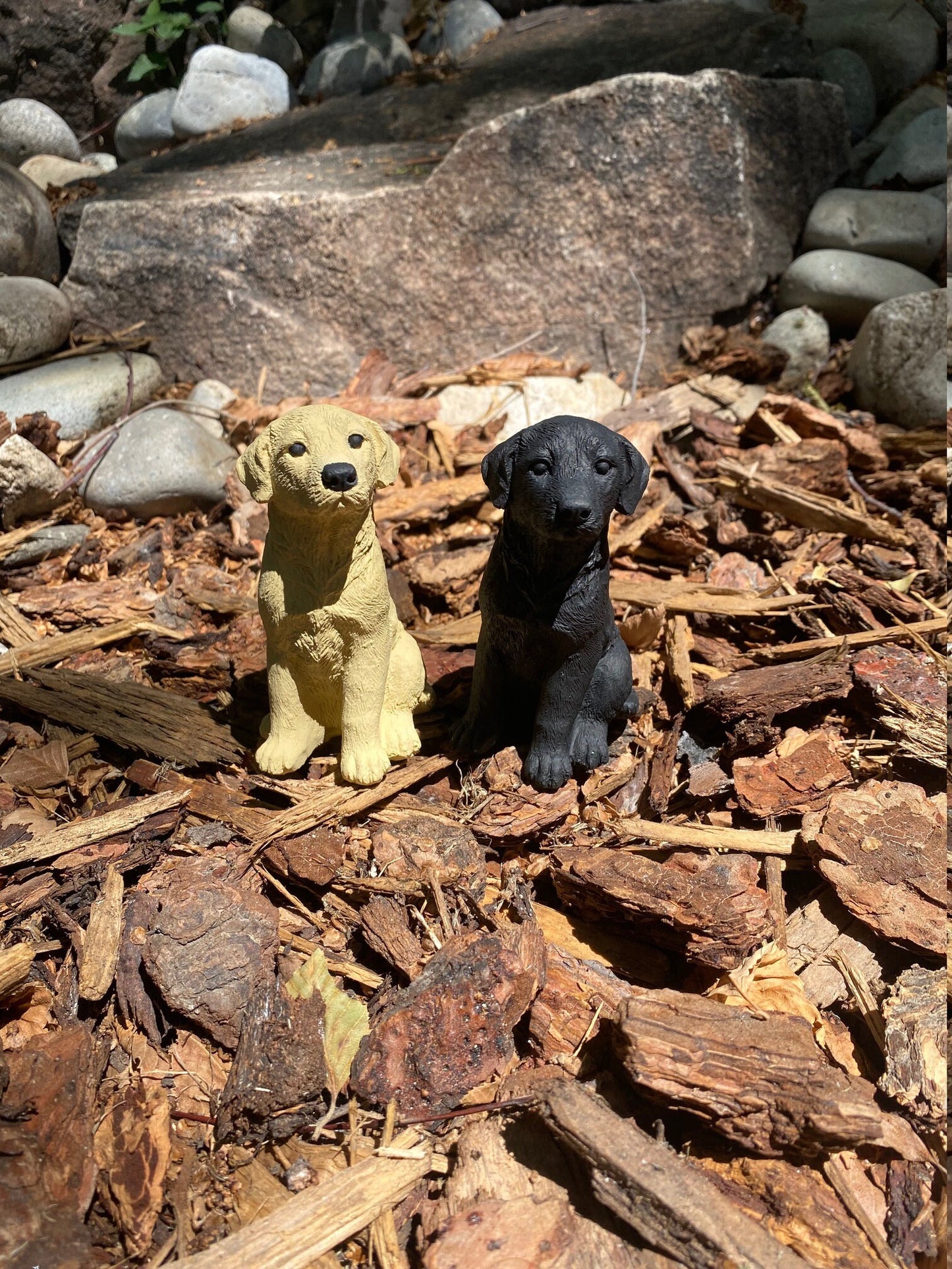 Handmade Pair of Labrador Retriever Concrete Figures