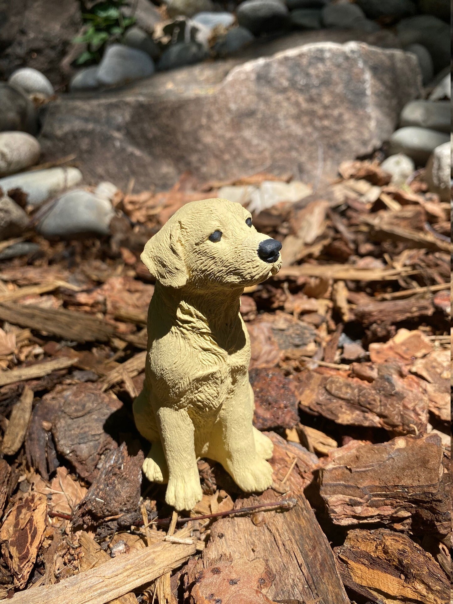 Handmade Pair of Labrador Retriever Concrete Figures